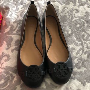 Tory Burch- Black Veg Leather Gabriel Ballet Flat